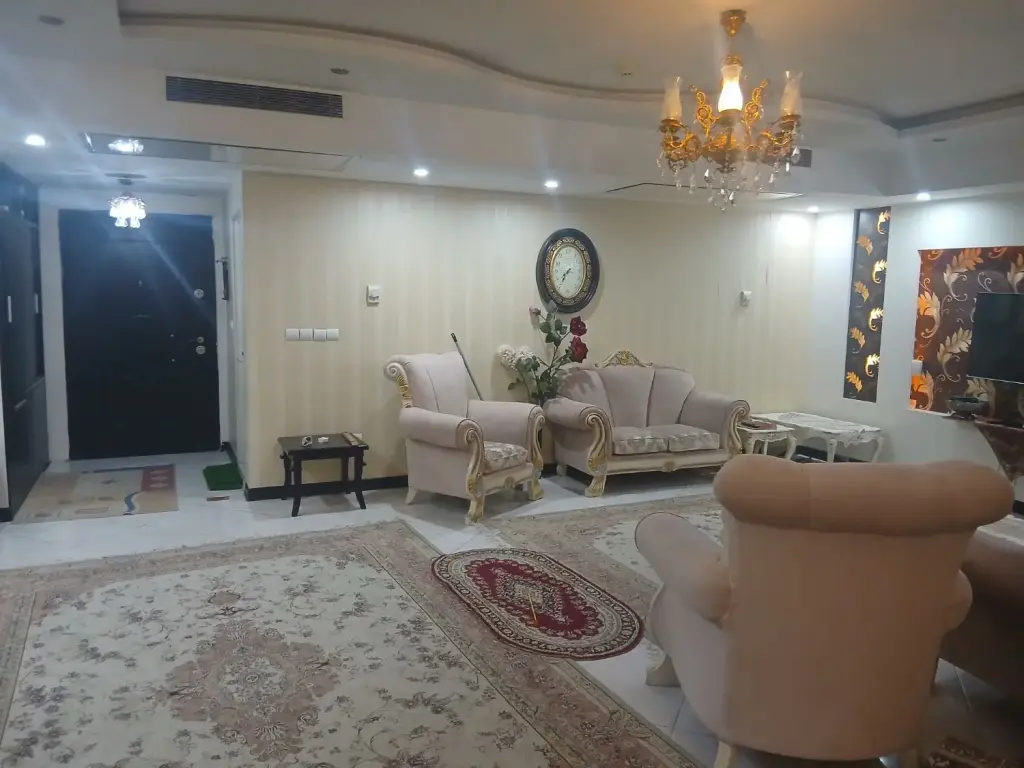 اجاره آپارتمان 105 متری در شهرک شهید باقری