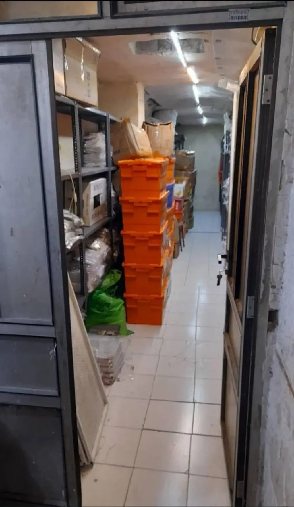 اجاره اداری و تجاری 20 متری در بازار