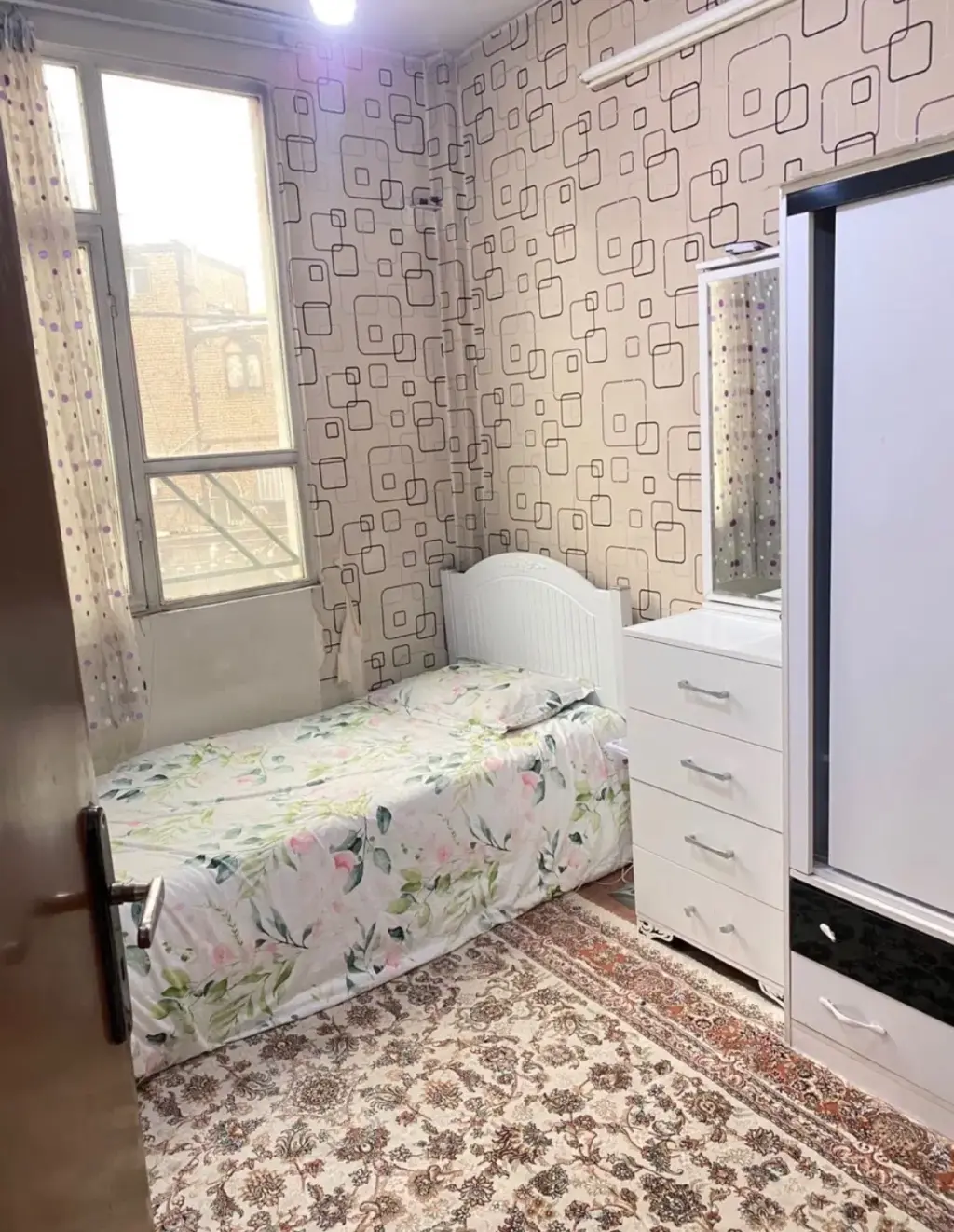 فروش آپارتمان 60 متری در حمزه‌آباد - تصویر 3