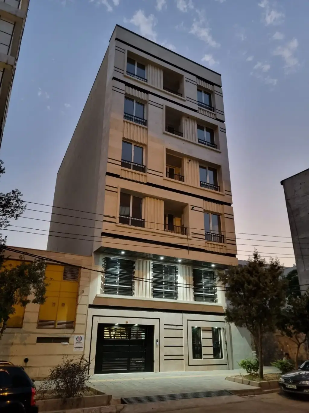 فروش آپارتمان 151 متری در دولت‌آباد