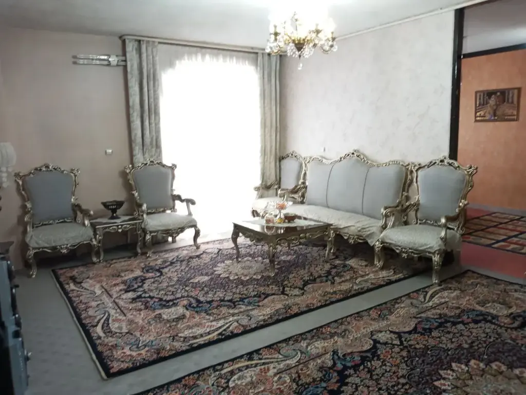 فروش آپارتمان 75 متری در باغ خزانه