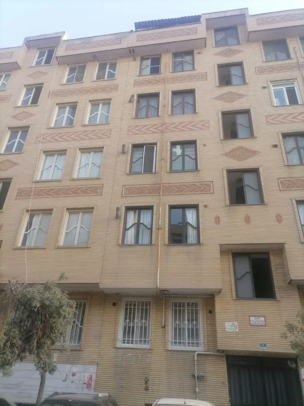فروش آپارتمان 68 متری در تاکسیرانی