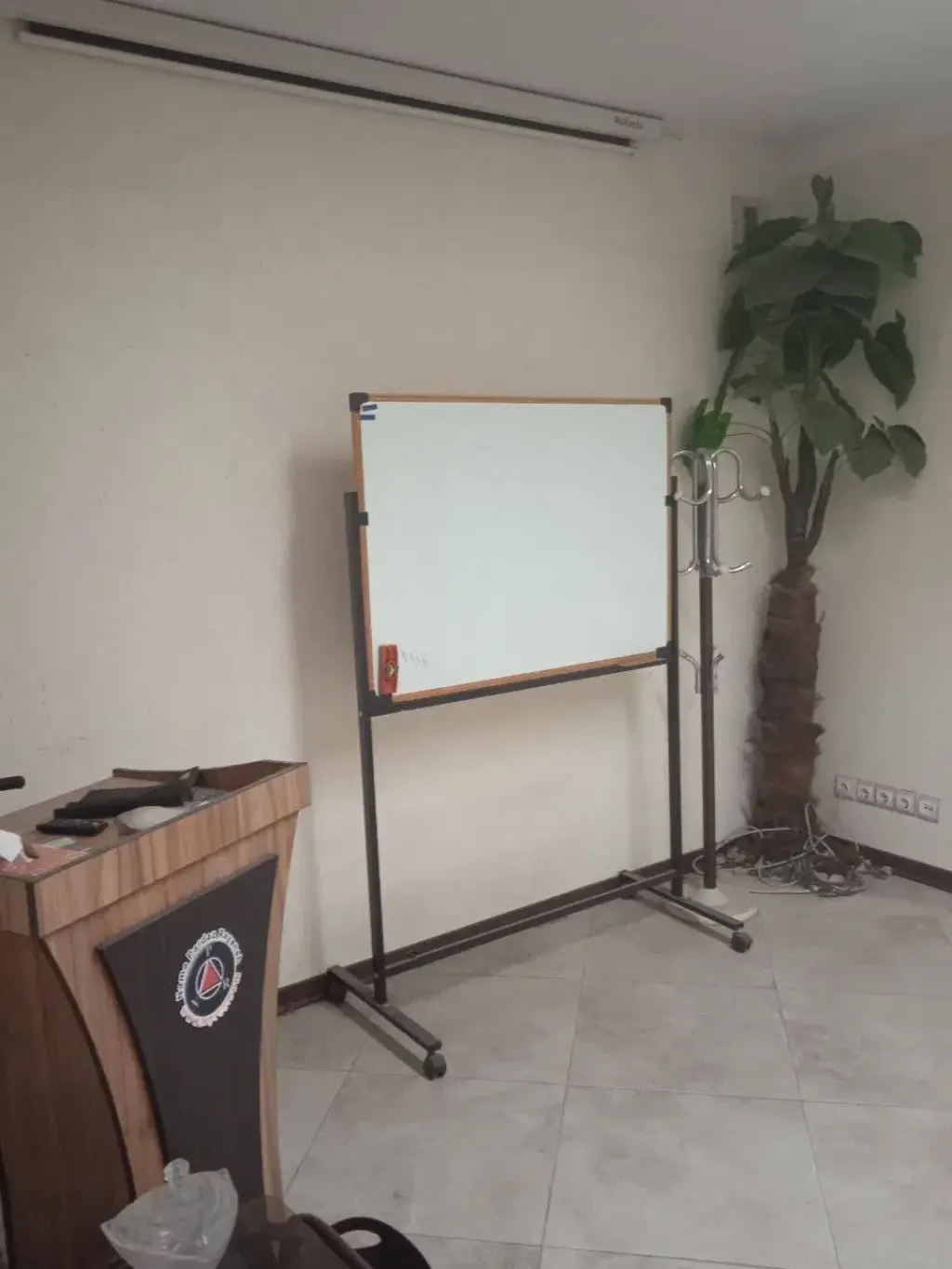 اجاره اداری و تجاری 270 متری در نیلوفر - تصویر 11