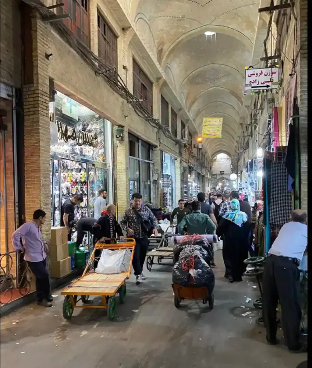 فروش اداری و تجاری 18 متری در بازار