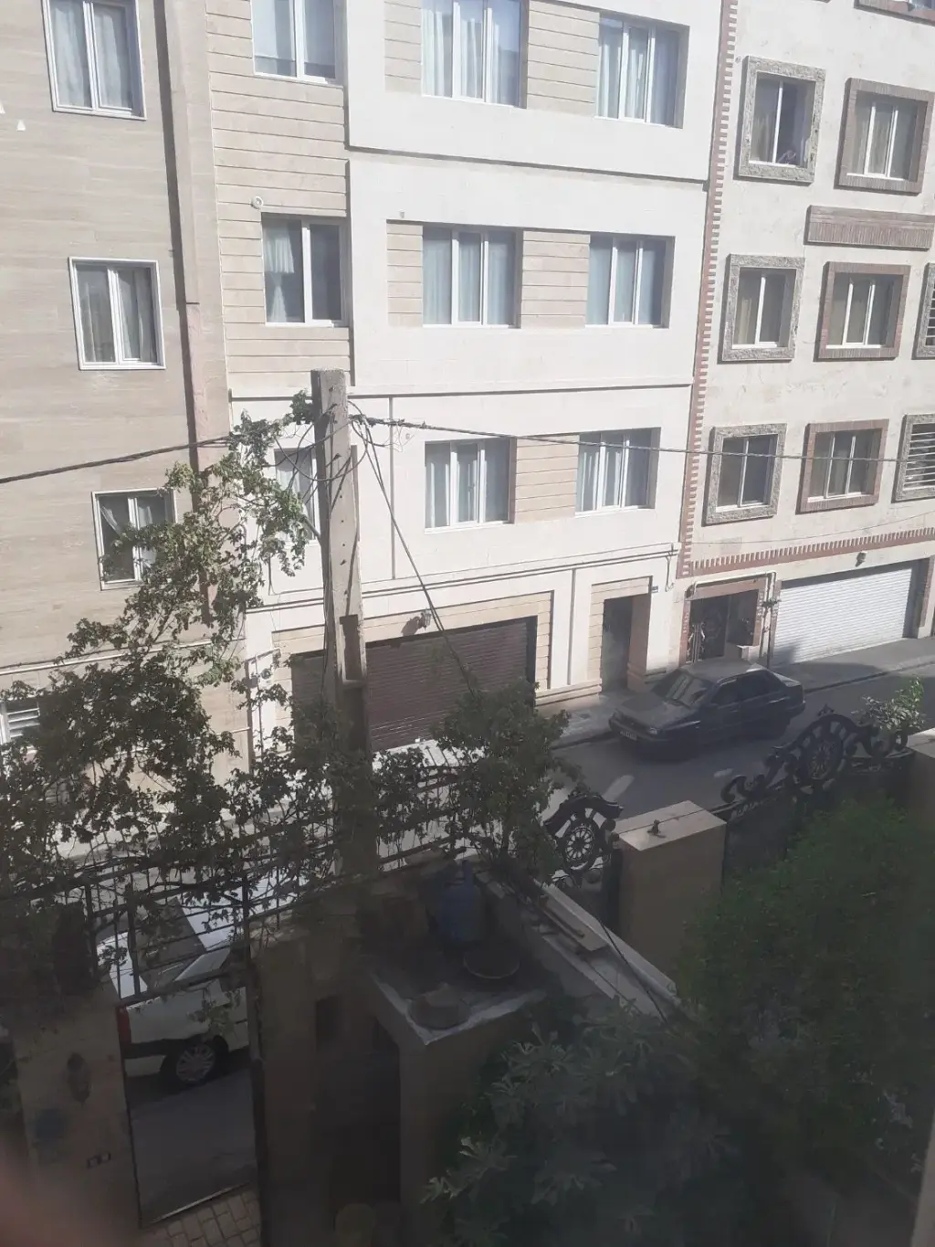 فروش آپارتمان 105 متری در بلورسازی