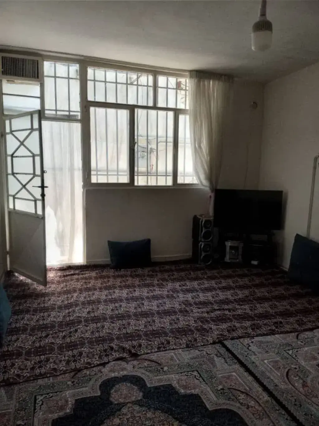 فروش خانه و ویلا 65 متری در بهاران