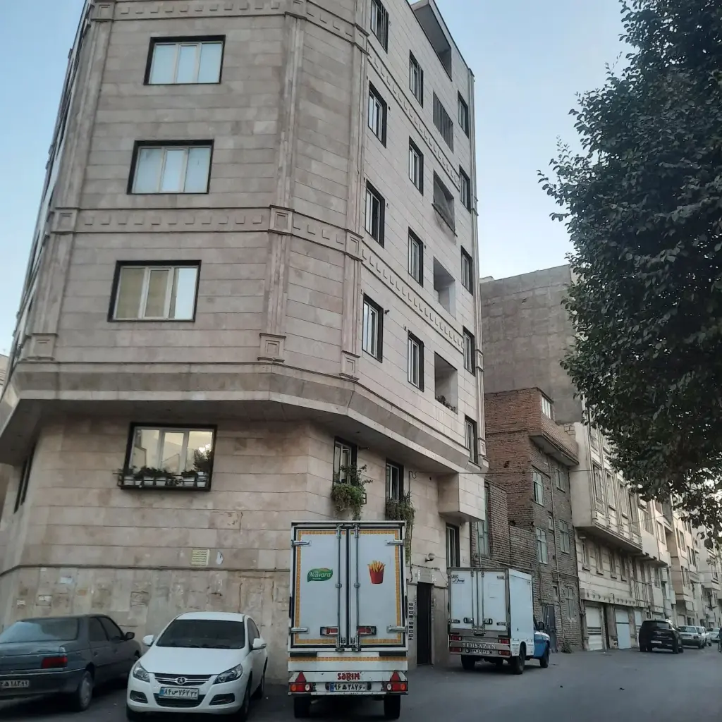 فروش آپارتمان 57 متری در شهادت