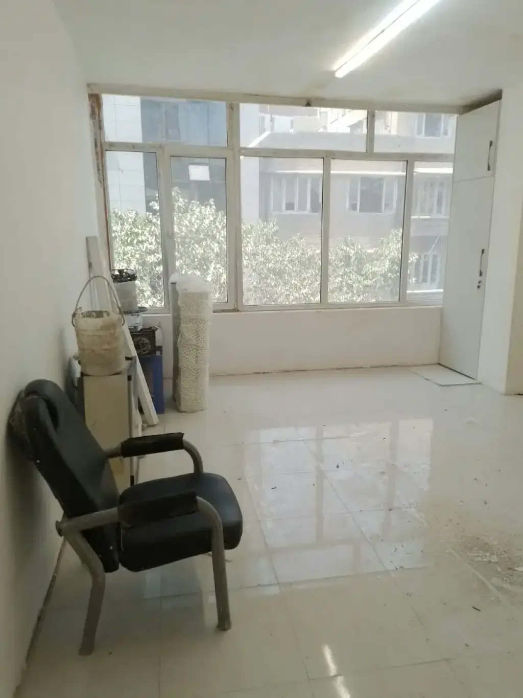 فروش اداری و تجاری 50 متری در ایرانشهر