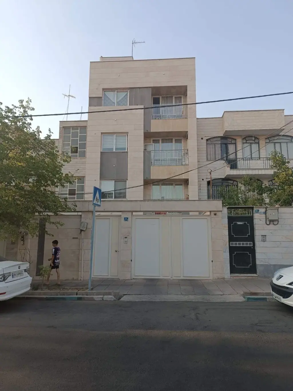 فروش آپارتمان 105 متری در زیبادشت