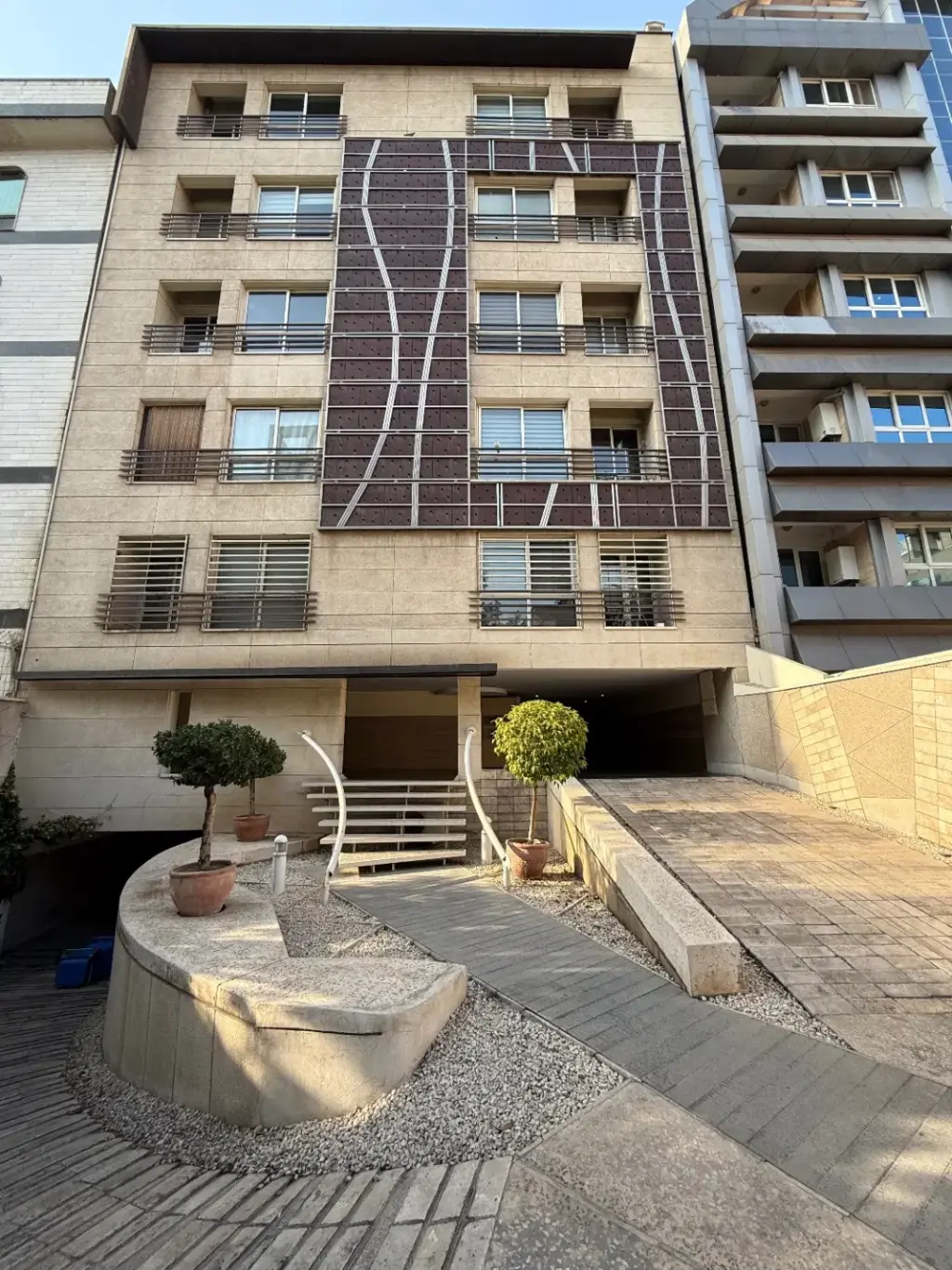 اجاره آپارتمان 90 متری در سنائی