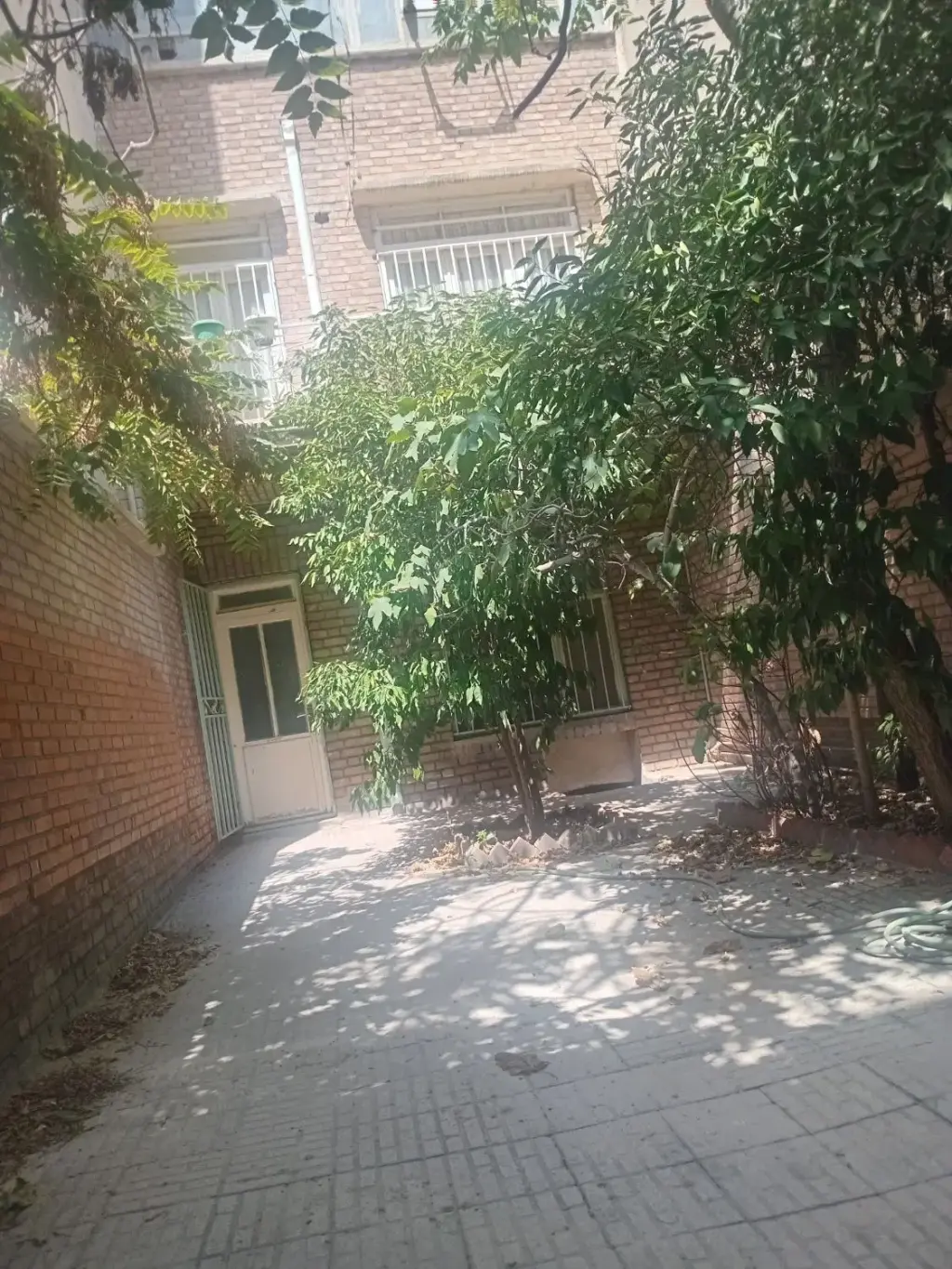 فروش زمین و کلنگی 95 متری در دهم فروردین - تصویر 2