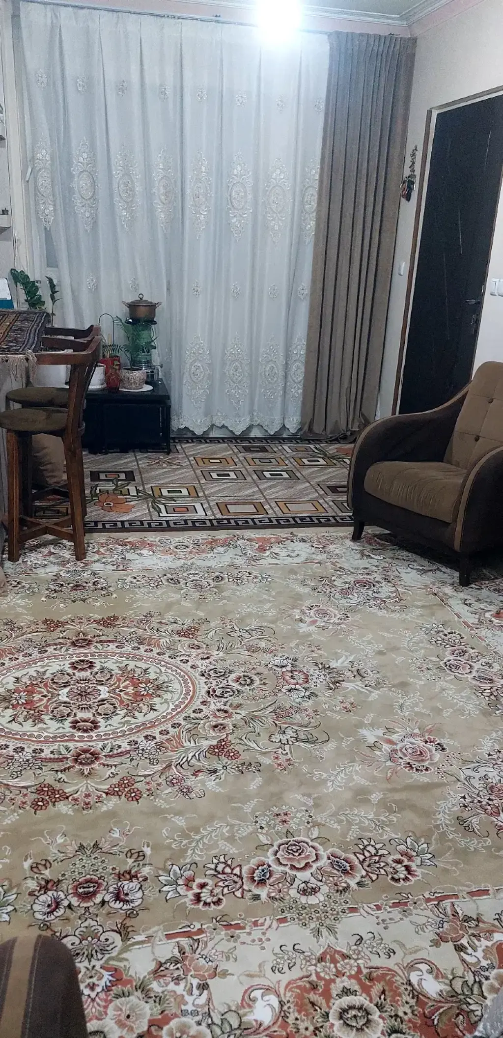 فروش آپارتمان 61 متری در بلورسازی