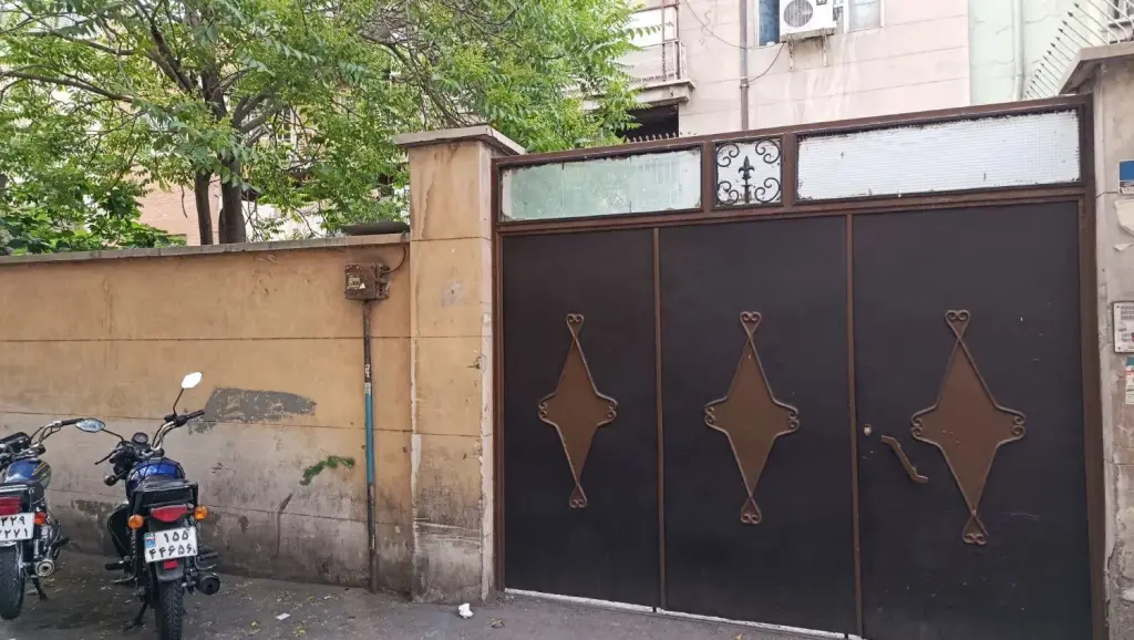 فروش خانه و ویلا 200 متری در فلسطین (میدان انقلاب)