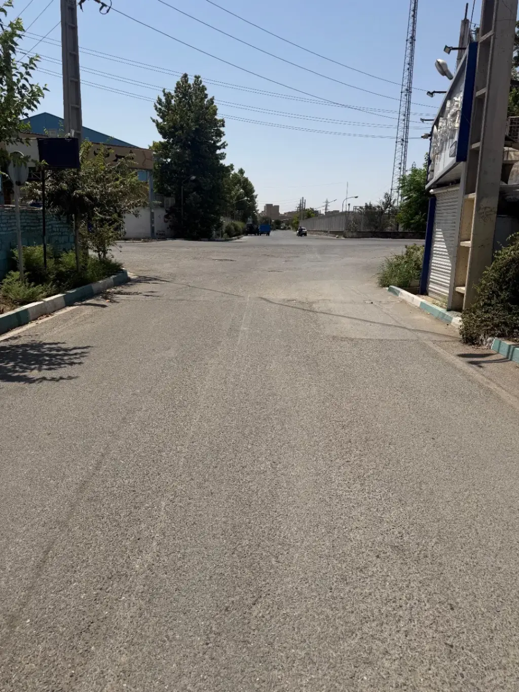 اجاره اداری و تجاری 1600 متری در دکتر هوشیار