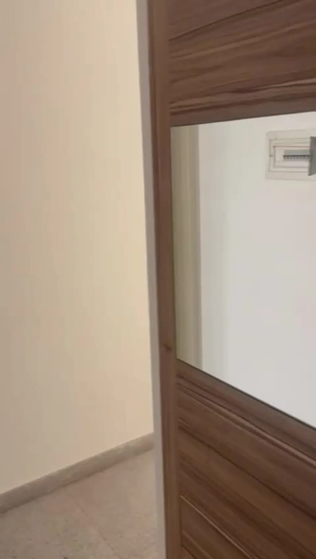 اجاره اداری و تجاری 85 متری در درب دوم