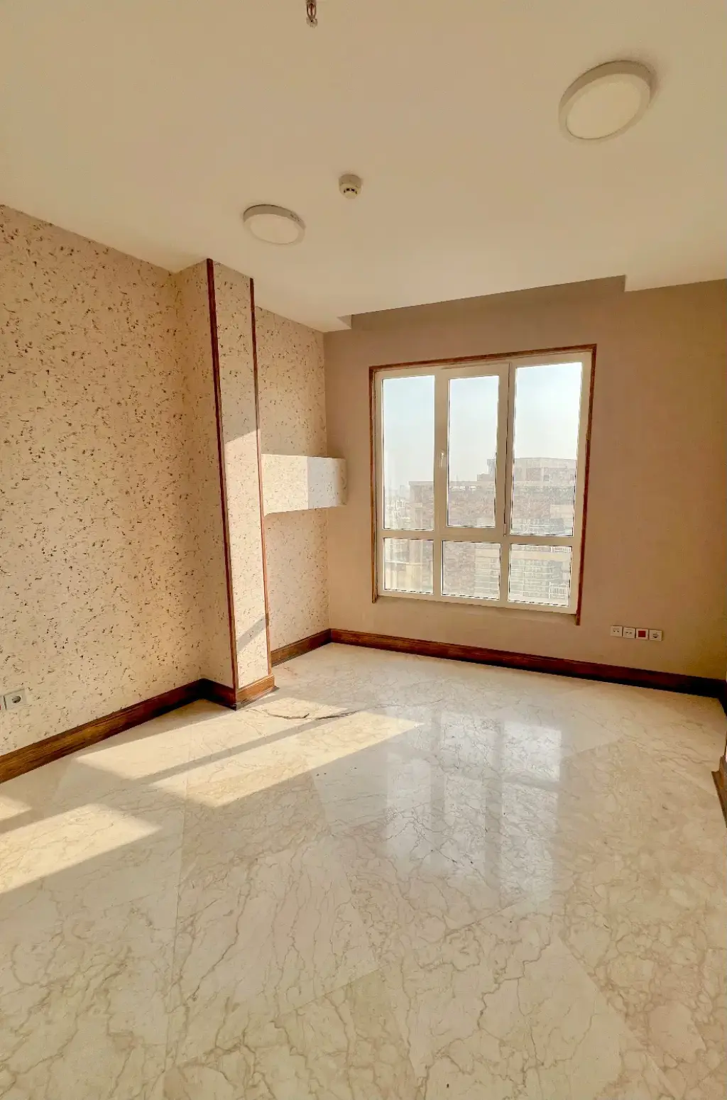 اجاره اداری و تجاری 25 متری در درب دوم - تصویر 2