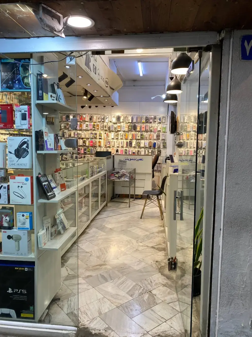 اجاره اداری و تجاری 27 متری در اکباتان - تصویر 2