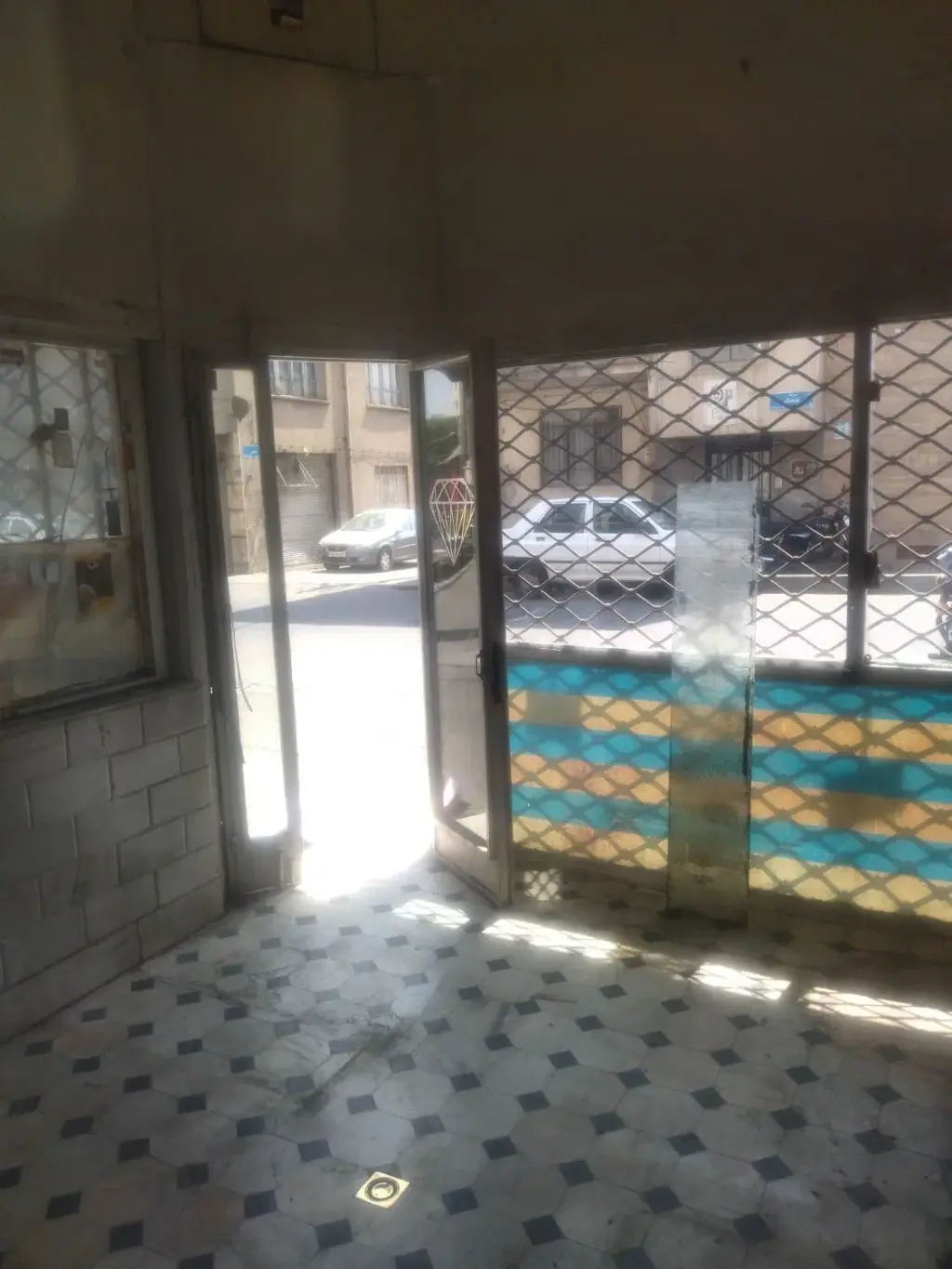 اجاره اداری و تجاری 13 متری در شارق - تصویر 3