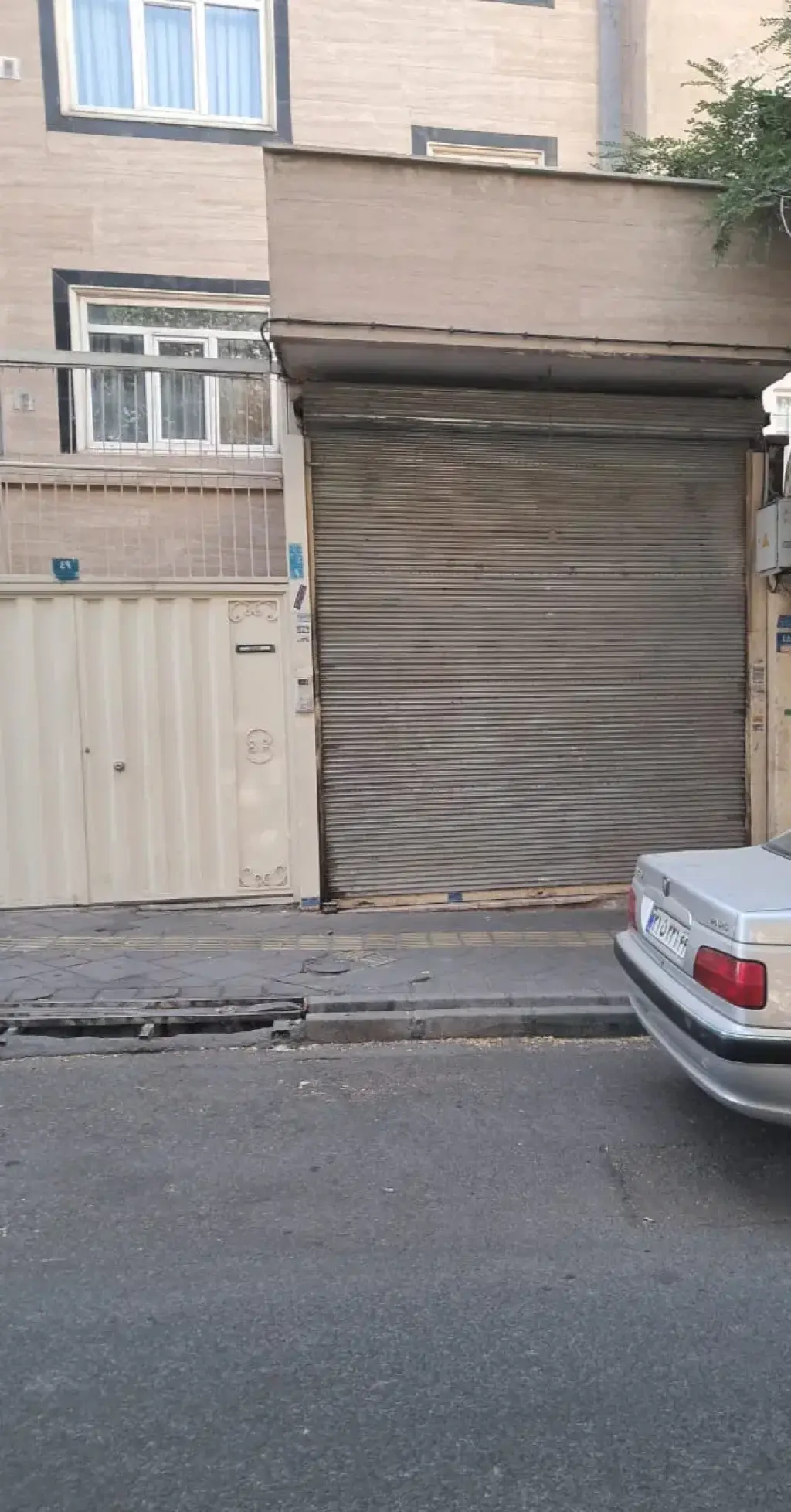 فروش اداری و تجاری 14 متری در خاک سفید