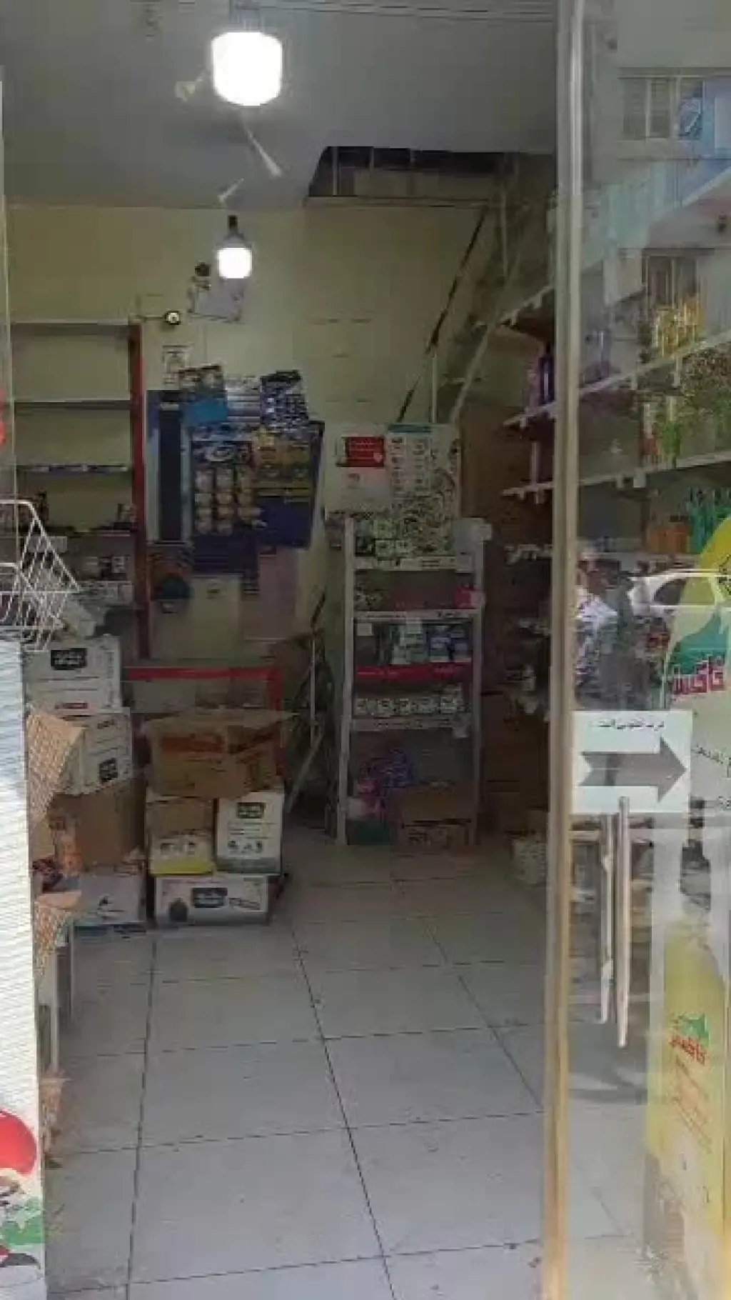 فروش اداری و تجاری 17 متری در جمهوری