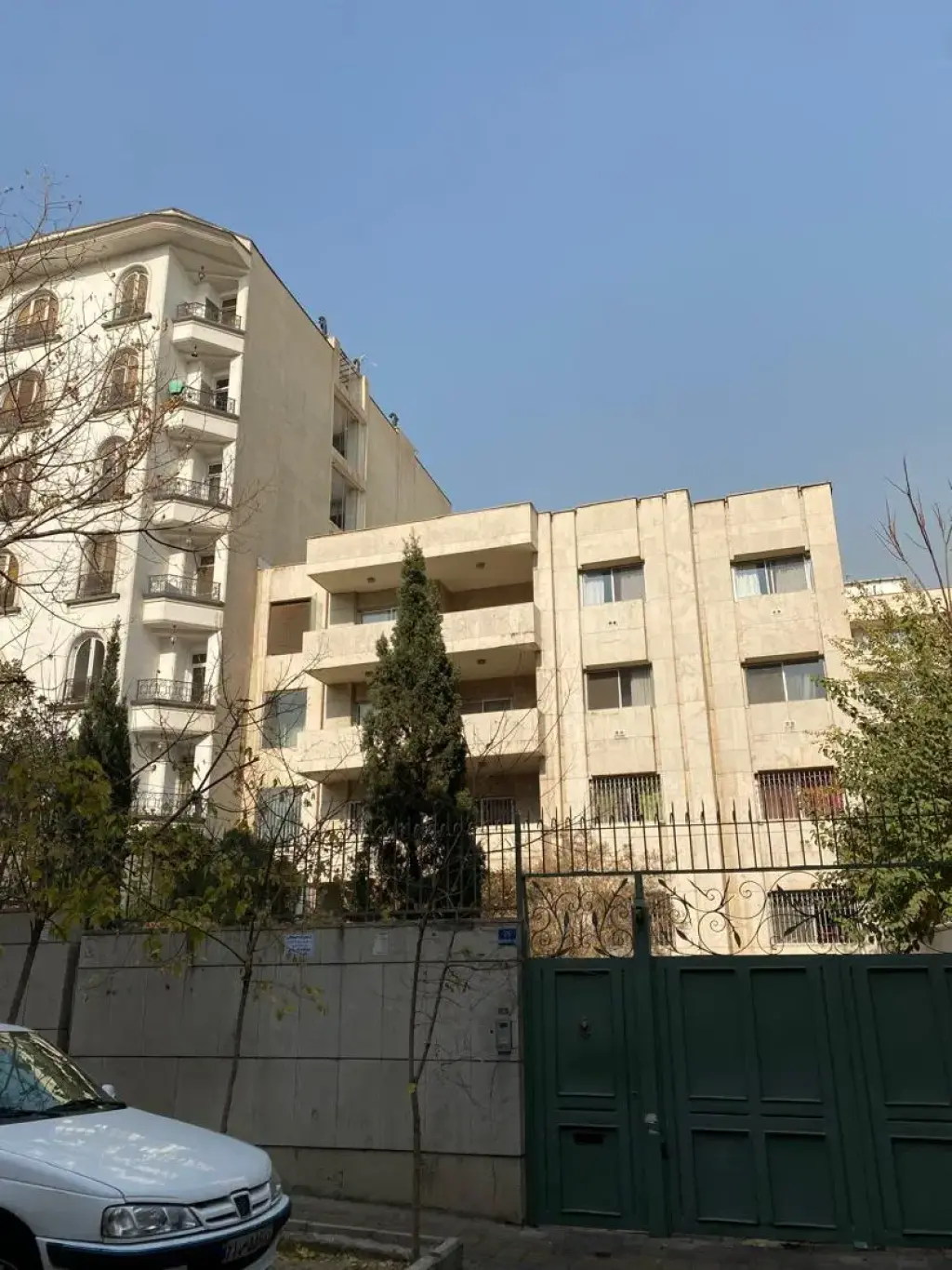 اجاره اداری و تجاری 2000 متری در ونک