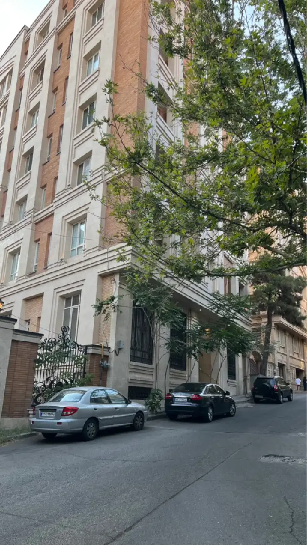 فروش آپارتمان 71 متری در حکمت