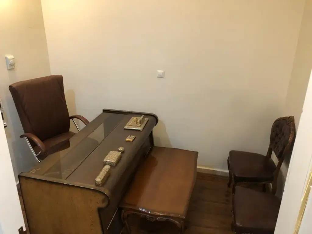 اجاره اداری و تجاری 7 متری در ونک