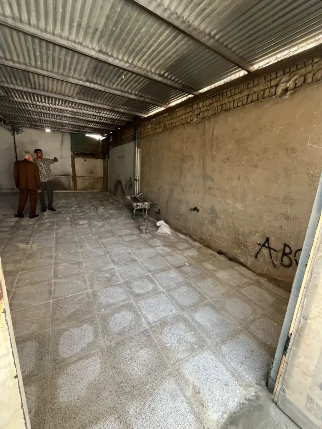 اجاره اداری و تجاری 200 متری در اتحاد - تصویر 2