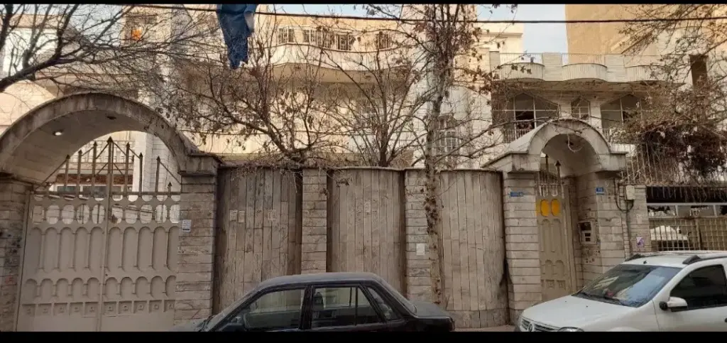 فروش زمین و کلنگی 300 متری در تهرانپارس غربی - تصویر 2