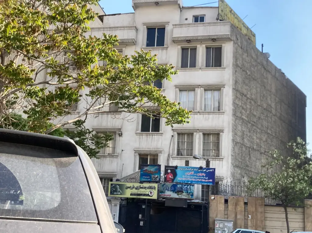 اجاره اداری و تجاری 200 متری در اقدسیه
