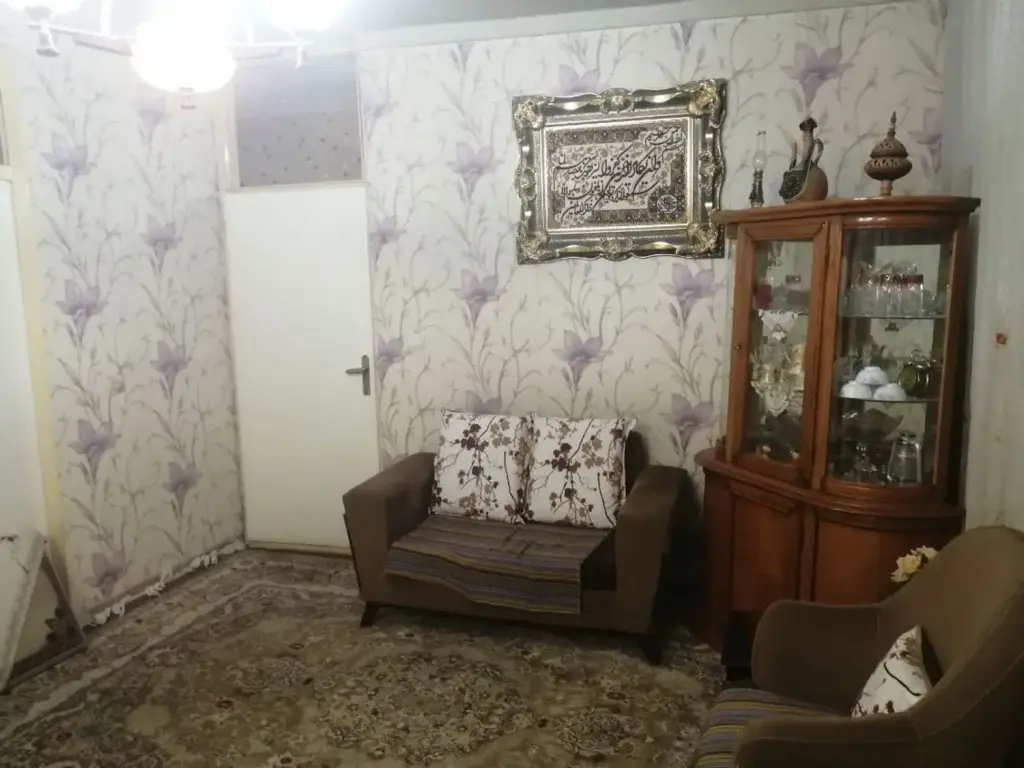 فروش خانه و ویلا 65 متری در سیزده آبان