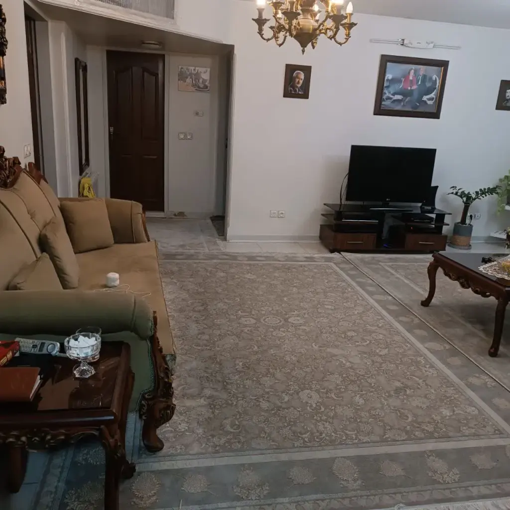 فروش آپارتمان 102 متری در تاکسیرانی - تصویر 2