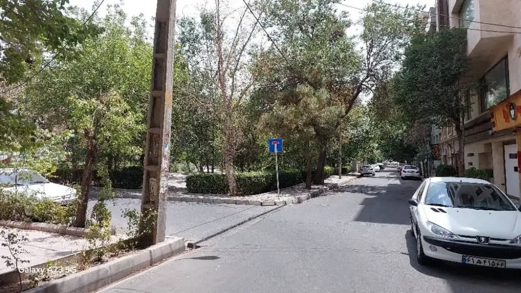 فروش خانه و ویلا 242 متری در شهرک هما - تصویر 2