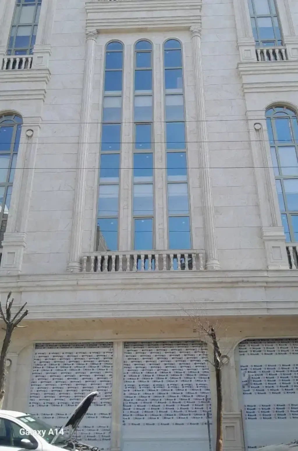 فروش اداری و تجاری 17 متری در شهرک شریعتی