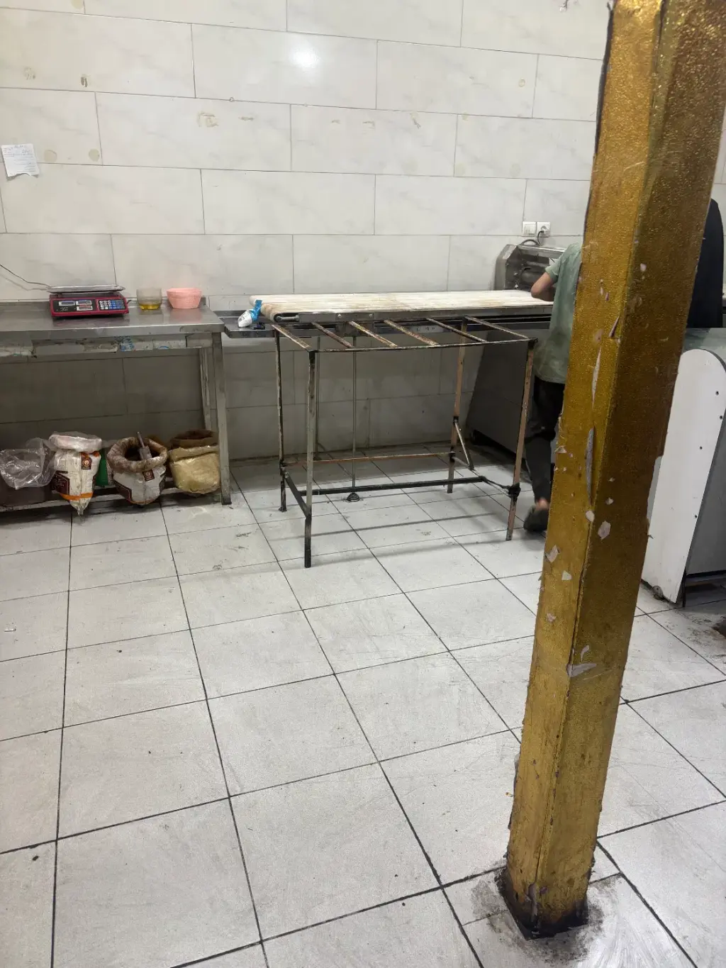 اجاره اداری و تجاری 100 متری در سجاد - تصویر 6