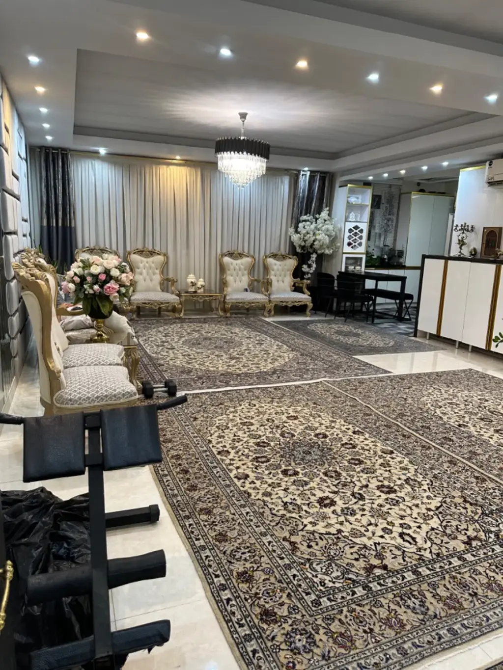 فروش آپارتمان 125 متری در شکوفه (عبدل آباد)