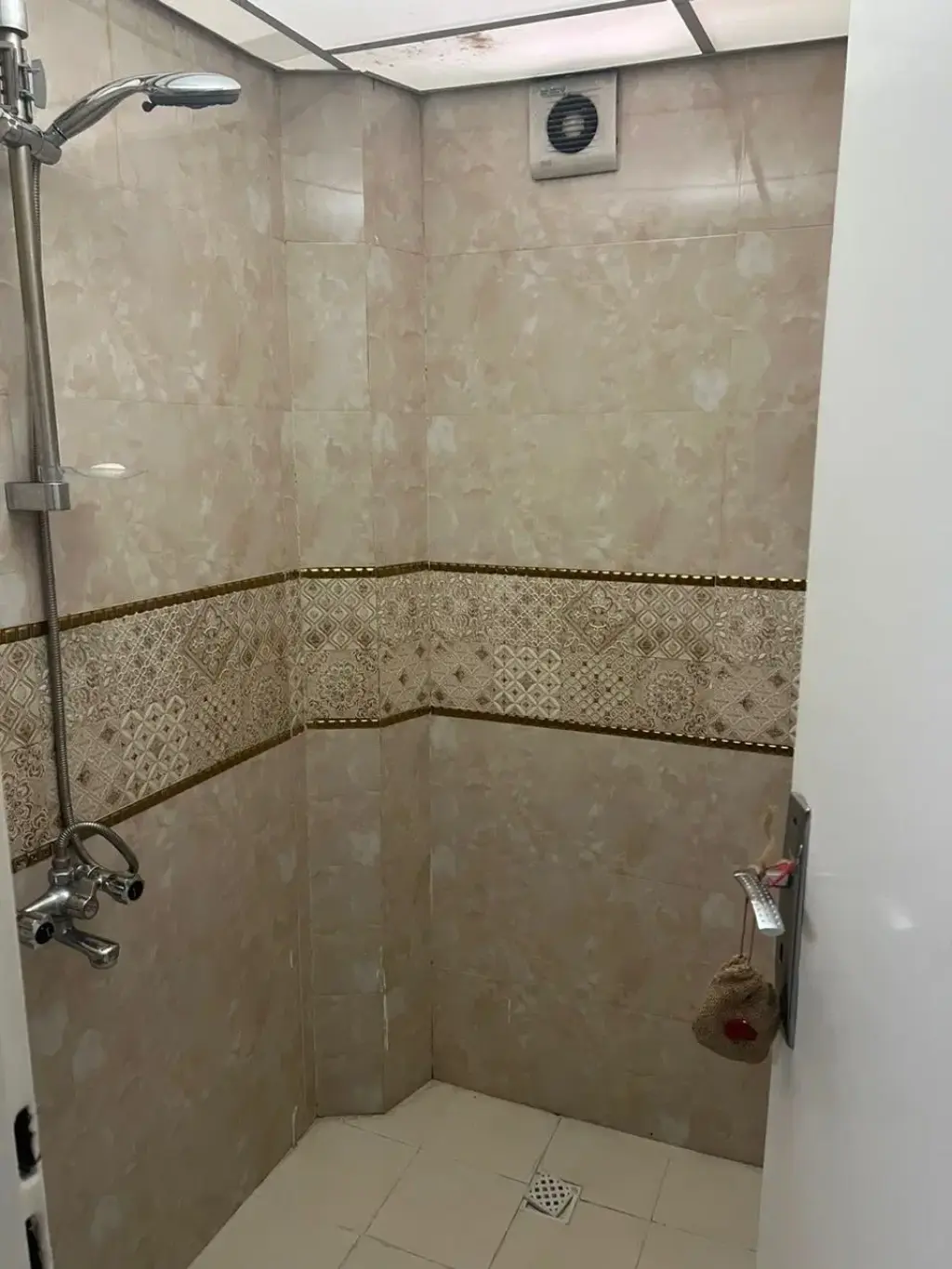 اجاره اداری و تجاری 60 متری در شهرک پرواز - تصویر 2