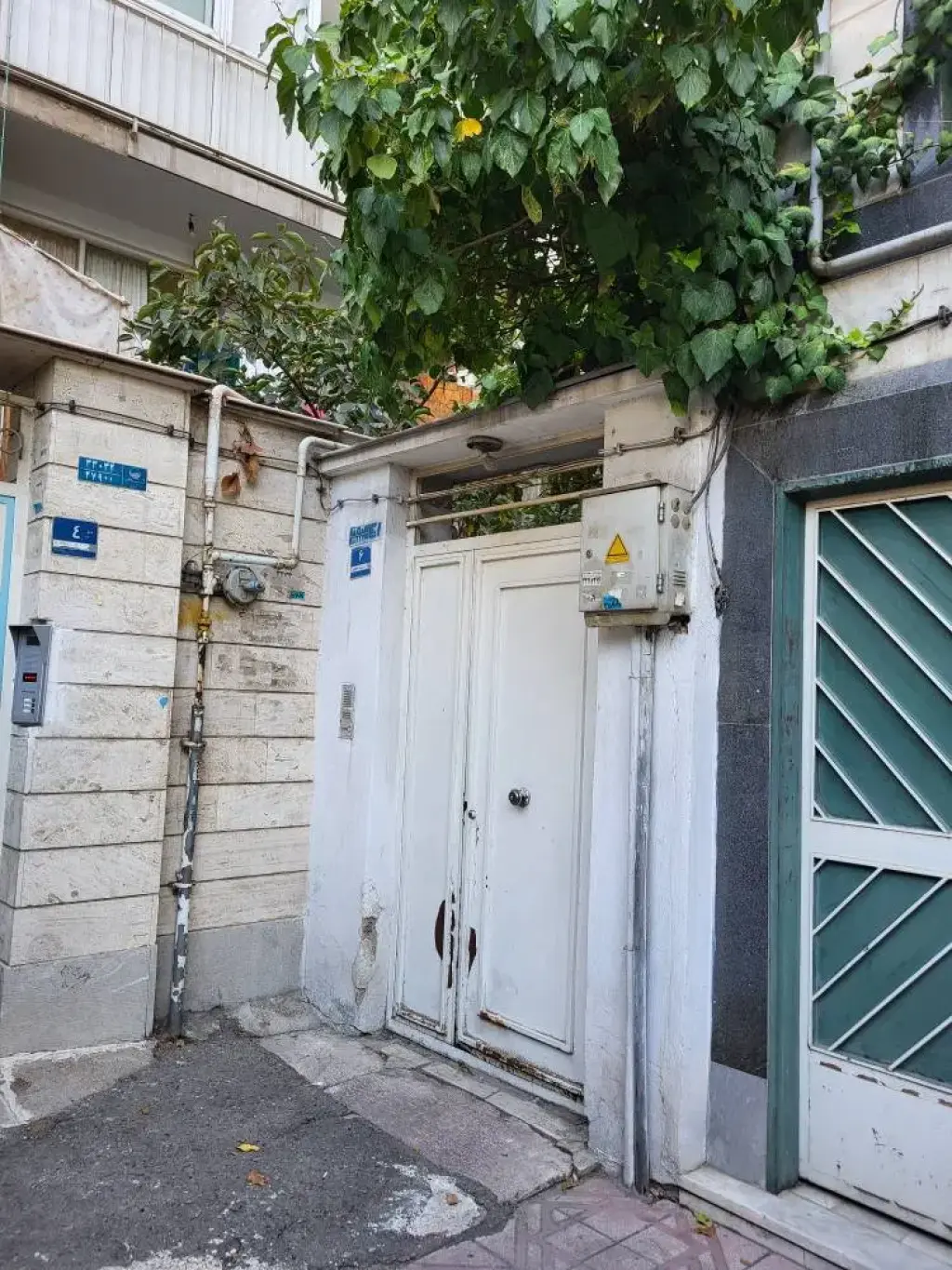 فروش زمین و کلنگی 112 متری در حکمت