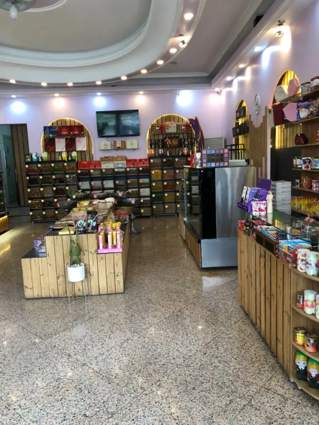 اجاره اداری و تجاری 100 متری در خواجه نصیر طوسی