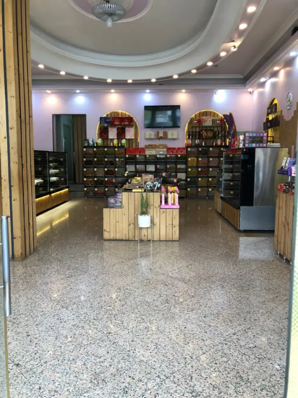 اجاره اداری و تجاری 100 متری در خواجه نصیر طوسی - تصویر 4