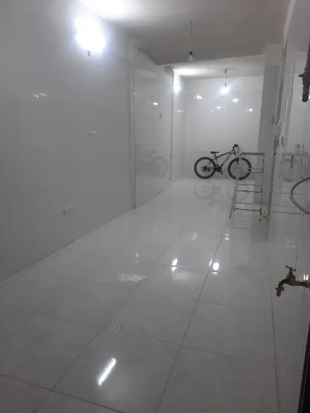 اجاره اداری و تجاری 50 متری در عبدل‌آباد