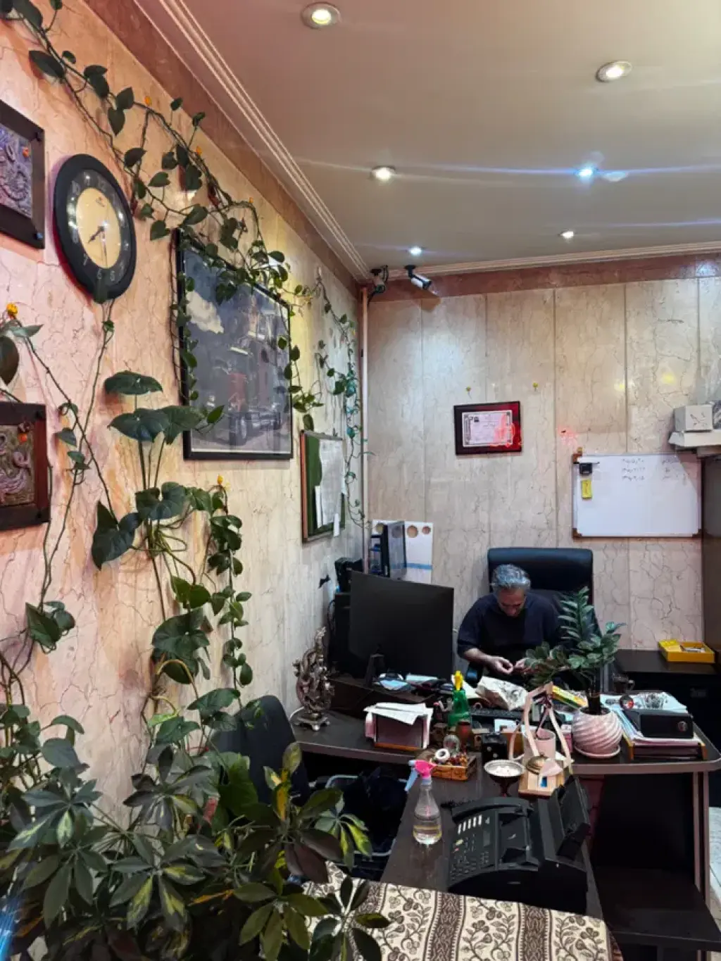 اجاره اداری و تجاری 35 متری در خاک سفید - تصویر 2