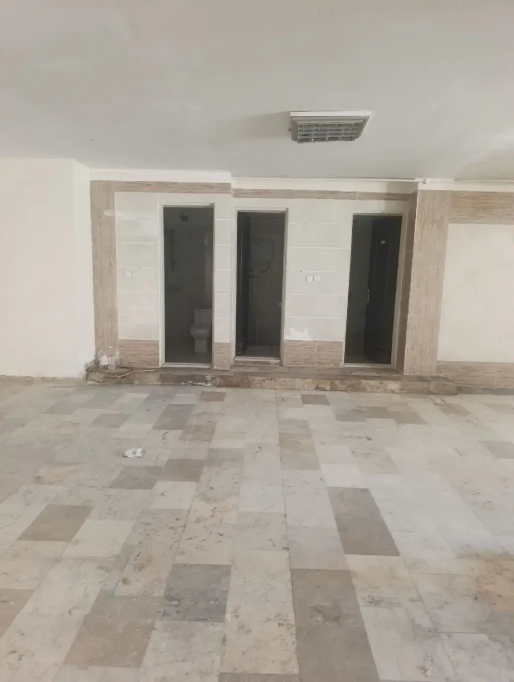 اجاره اداری و تجاری 300 متری در پونک