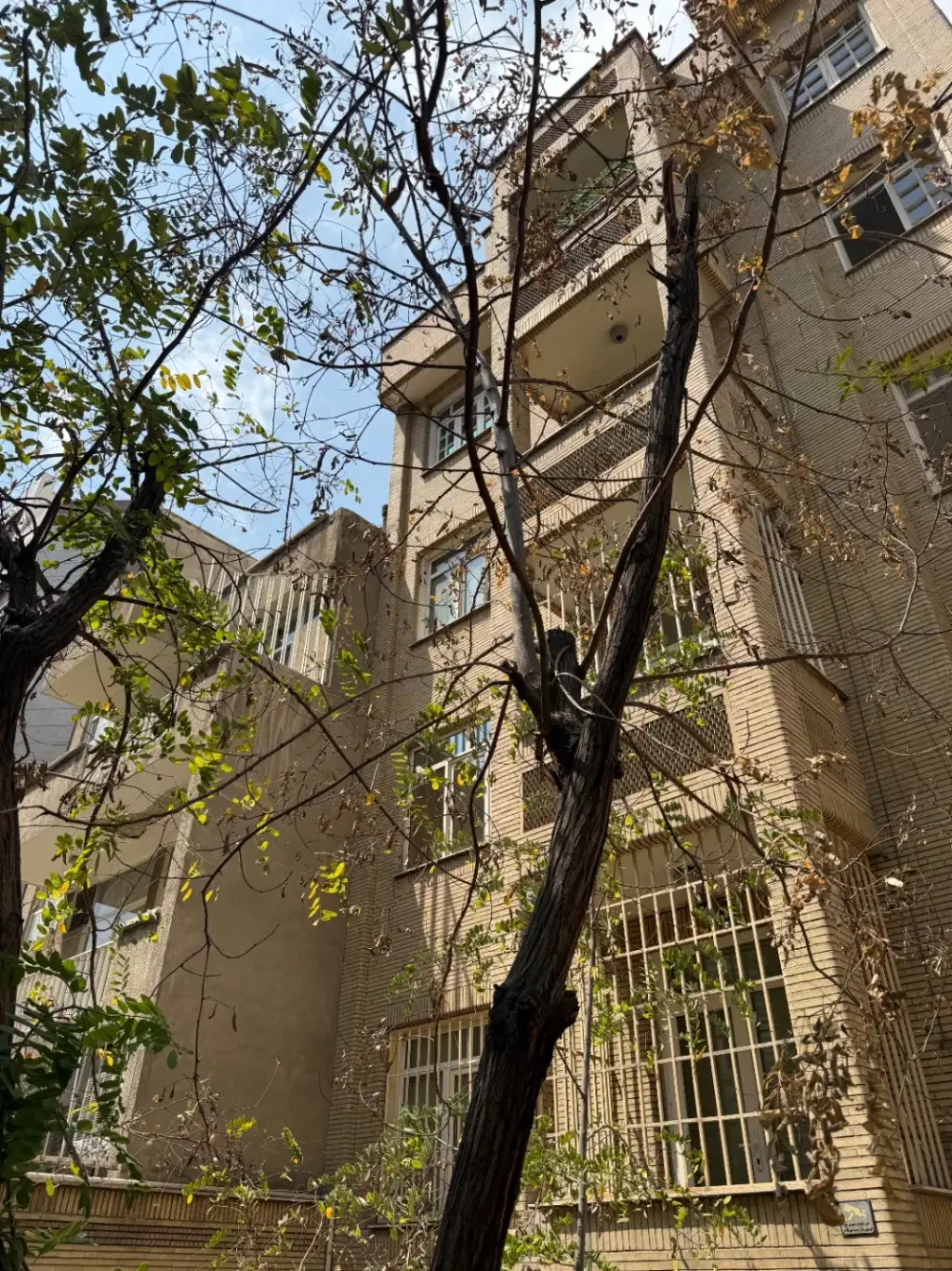 اجاره اداری و تجاری 96 متری در بهجت‌آباد