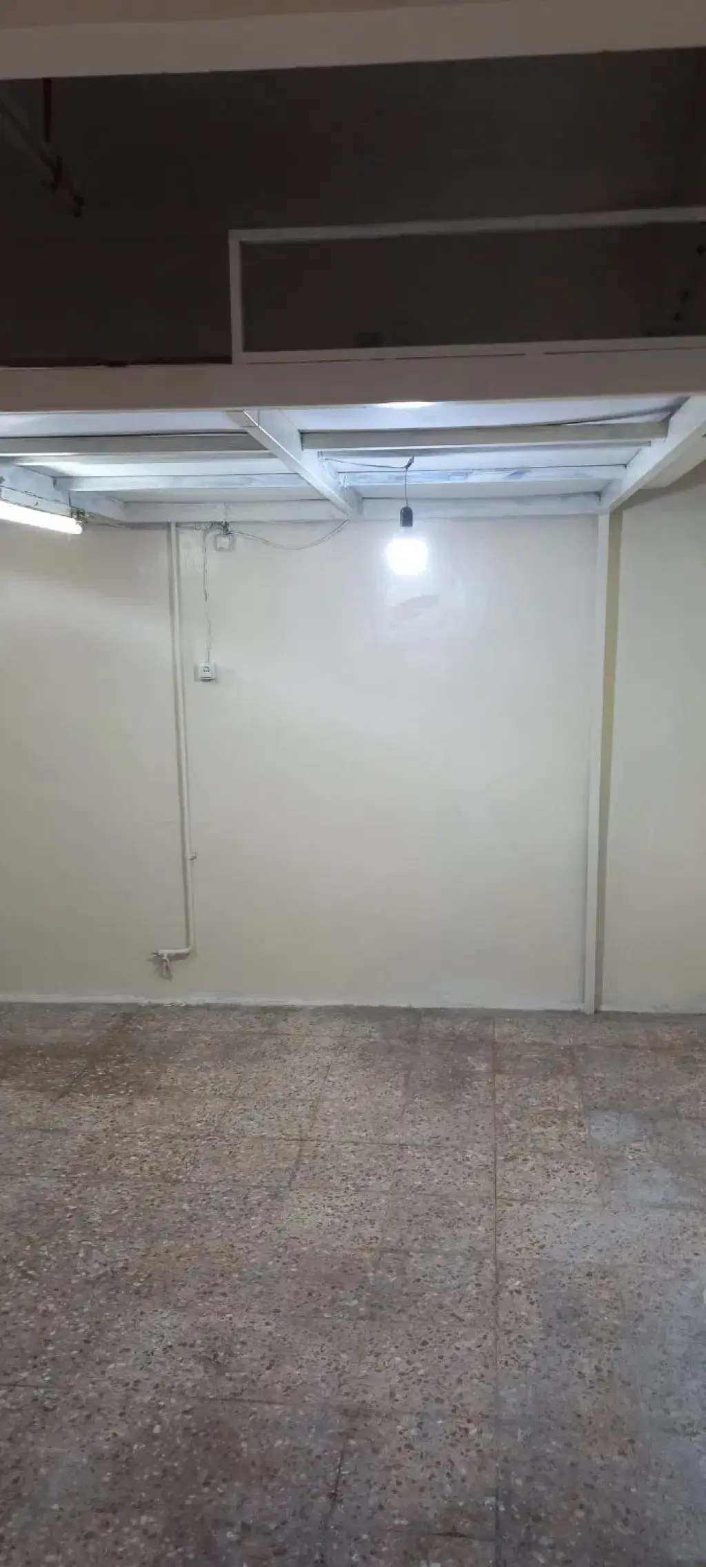 اجاره اداری و تجاری 21 متری در سیروس