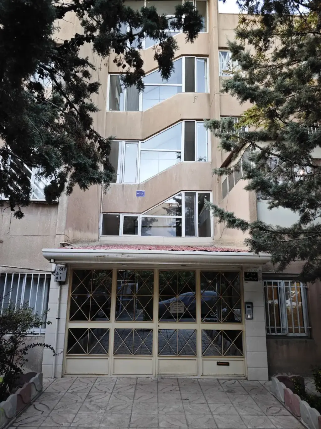 فروش آپارتمان 130 متری در شهرک دانشگاه
