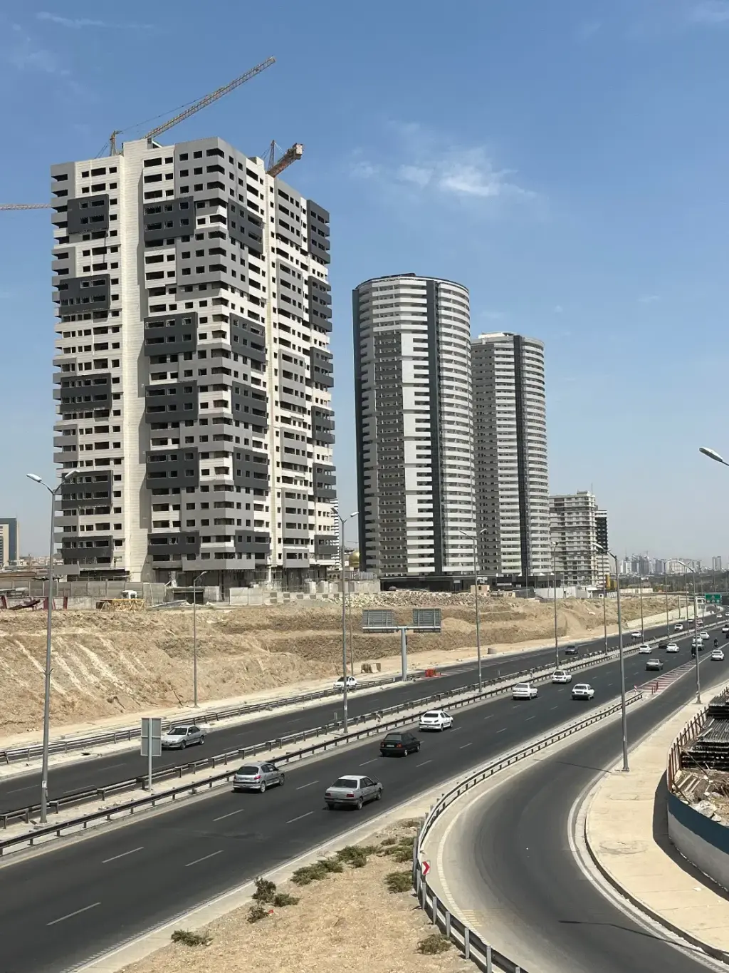 پیش‌فروش ملک 95 متری در شهرک چیتگر