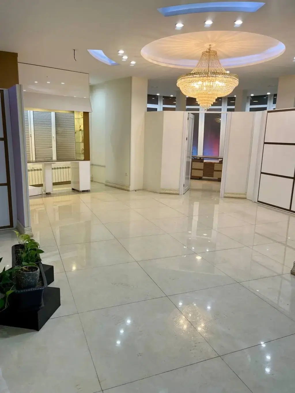 اجاره اداری و تجاری 160 متری در آذربایجان