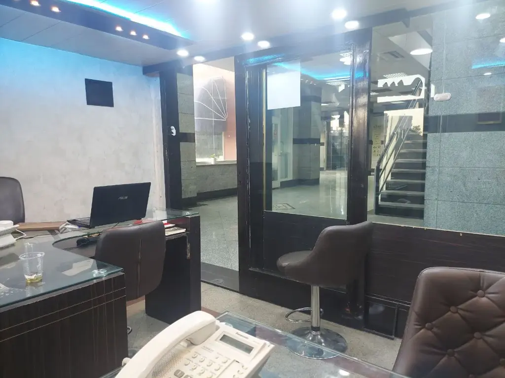 اجاره اداری و تجاری 30 متری در شهرک هما - تصویر 10