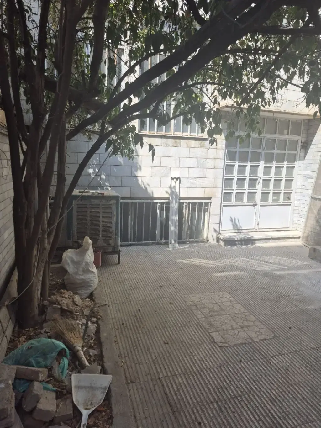اجاره خانه و ویلا 90 متری در دهم فروردین